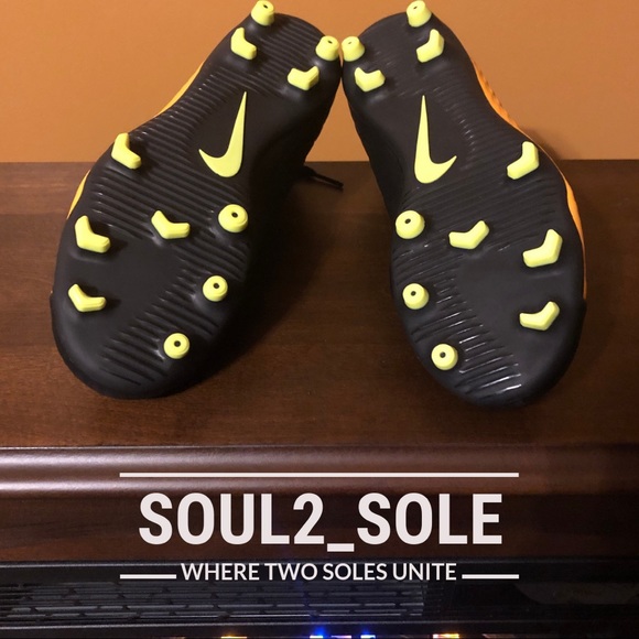 Nike Hypervenom Phade III Sz 4.5Y Soccer Black - Picture 5 of 6